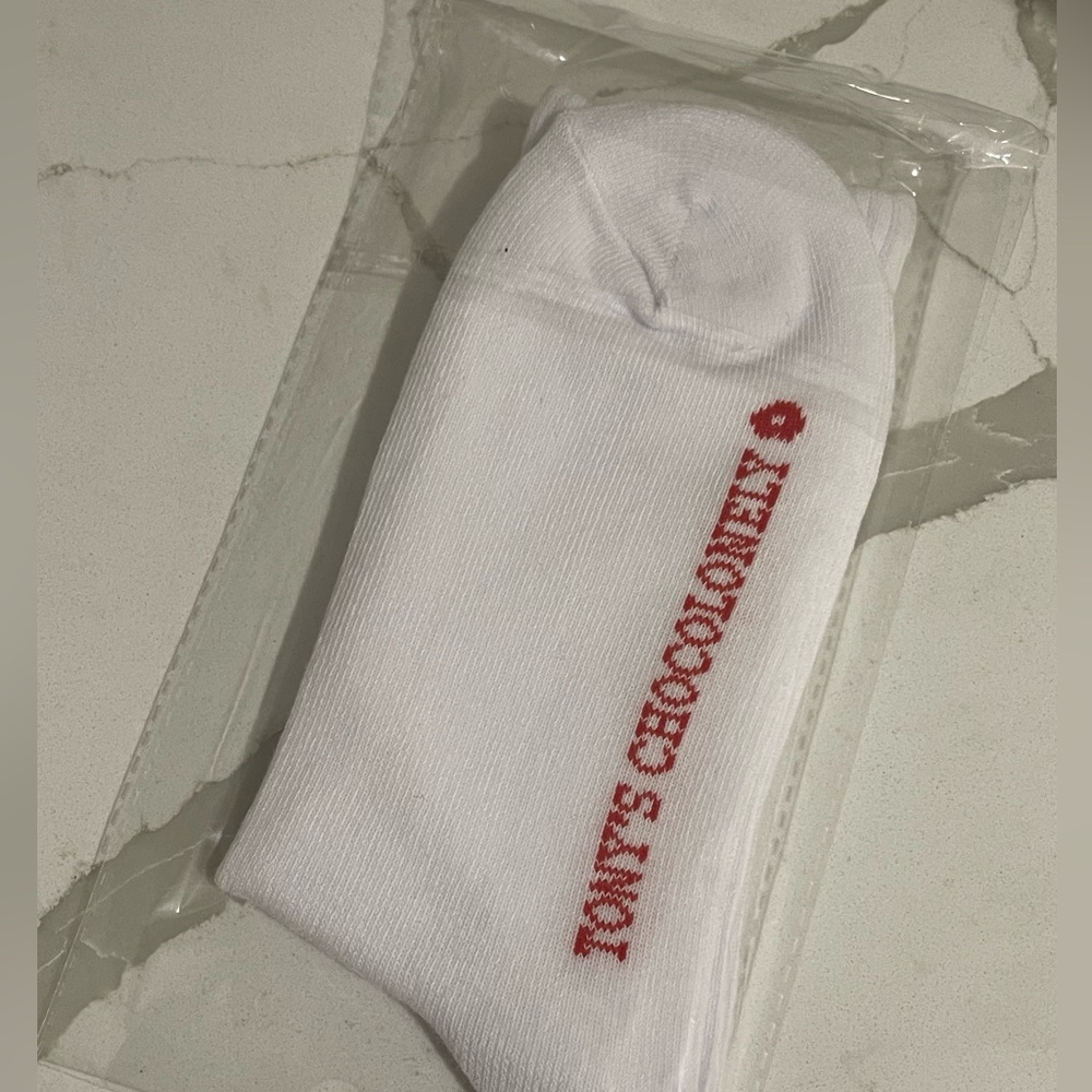 CJ Hendry x Tony’s Chocoloney red heart socks - Picture 3 of 3